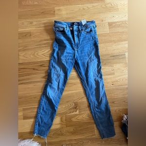 hollister jeans in 3 short